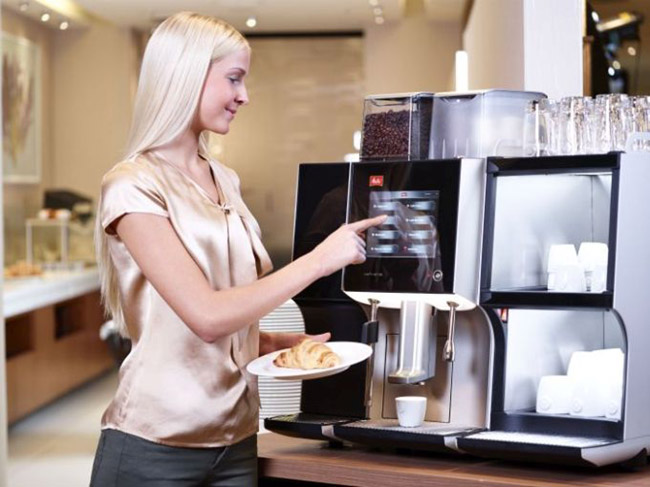 Auch in Zukunft ohne Label: Professionelle Kaffeevollautomaten wie hier von Melitta Professional-Coffee-Solutions werden weiterhin nicht von der EU reguliert. Foto: Melitta