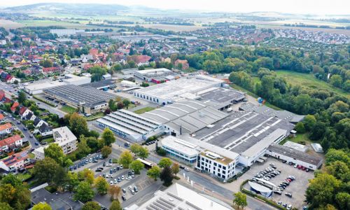 Das 80-jährige Jubiläum ist weit mehr als ein Anlass zum Rückblick. Es sei eine Bestätigung des eingeschlagenen Weges und zugleich Ansporn, die Zukunft professioneller Küchen aktiv mitzugestalten, betont MKN. Dafür wird auch immer wieder in den Produktionsstandort in Wolfenbüttel investiert.